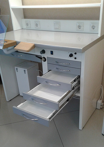 ВИТАЛИЯ СЛ-Т7 - зуботехнический стол с пылесосом