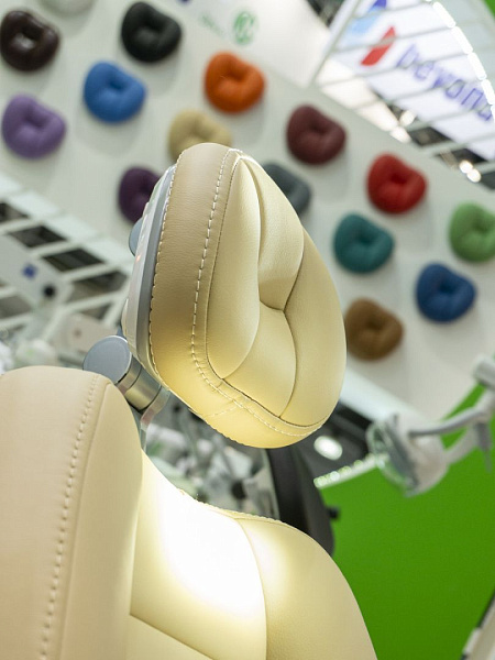 Стенд компании GREEN DENT на выставке Дентал-Экспо 2019_26.jpg