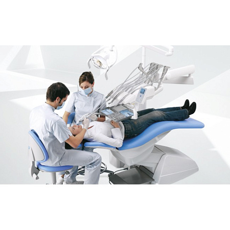 Stern Weber S200 Continental – стоматологическая установка с верхней подачей инструментов