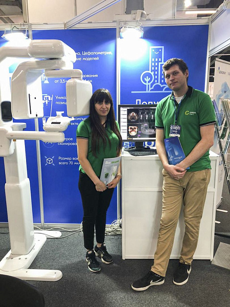 Стенд компании GREEN DENT на выставке «Дентал-Экспо. Ростов-на-Дону. 2019»10.jpg