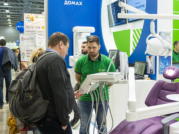 Стенд компании GREEN DENT на выставке Дентал-Экспо 2019_08.jpg